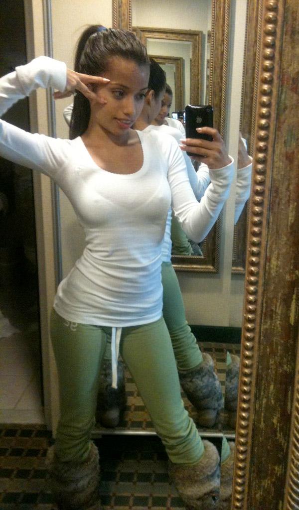 http://www.girlsinyogapants.com/wp-content/uploads/2011/10 ...