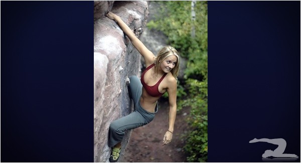 rock-climbing-in-yoga-pants