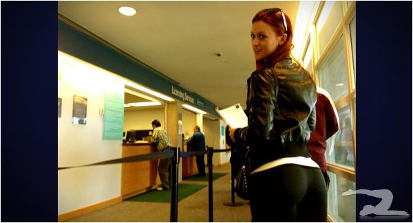 girls-in-yoga-pants-2