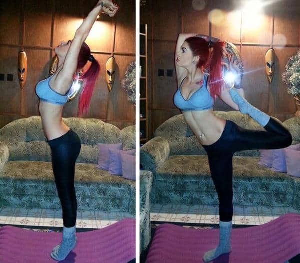 hot lady big in toy ass and pussy from Julian redhead in yoga pants fuck