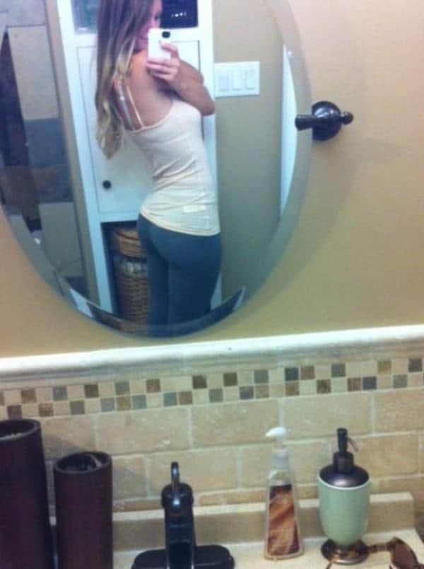 College Girl’s Bathroom Selfie Girls In Yoga Pants