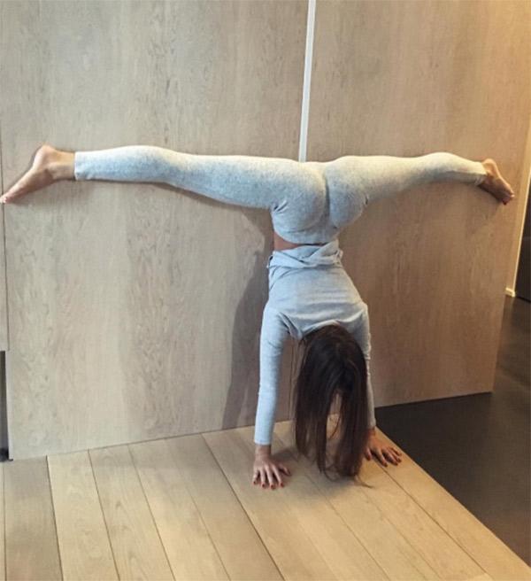 Flexible Girl In Grey Yoga Pants GirlsInYogaPant