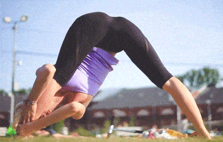 Sexy Yoga GIFS You Don’t want to MISS