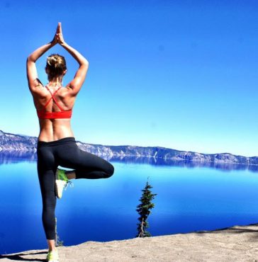 Sara Jean Underwood Yoga Pants Gallery + GIF At the end + 1 Video
